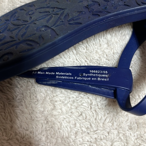 Blue rubber toe sandals size 10 - Picture 4 of 5
